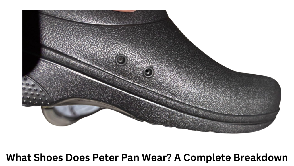 what kind of shoes does peter pan wear